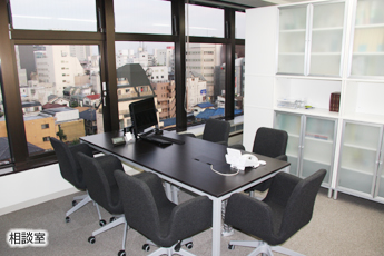 ���������i